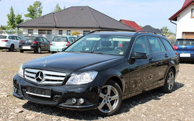 Mercedes-Benz Klasa C cena 42800 przebieg: 215000, rok produkcji 2012 z Sztum małe 667